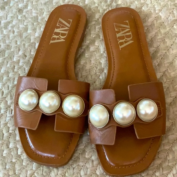 Sandal